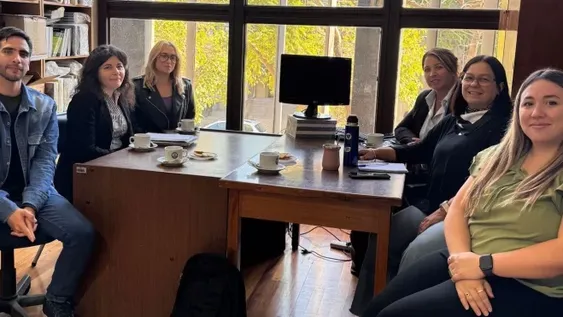 Una varieté con autores, músicos y artistas