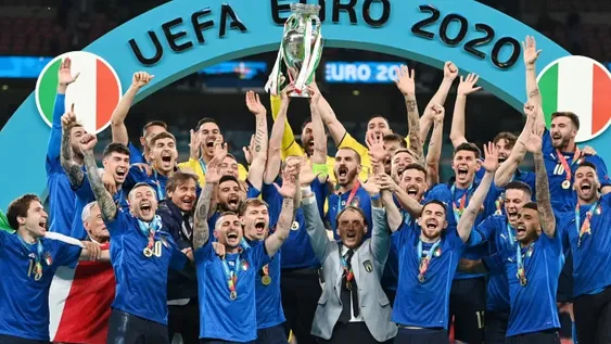 Italia se consagró en los penales