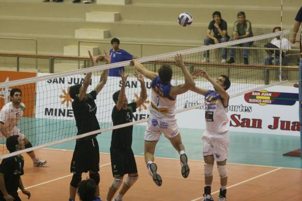 Los Cóndores ganaron  y están en el Final Four