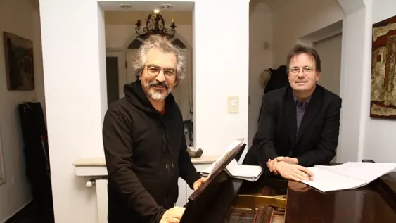 Ópera con acento local