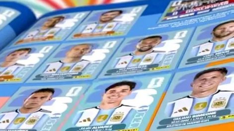 Las imágenes de los jugadores de la Scaloneta en las páginas del nuevo Álbum de figuritas Panini del Mundial de Fútbol 2026.