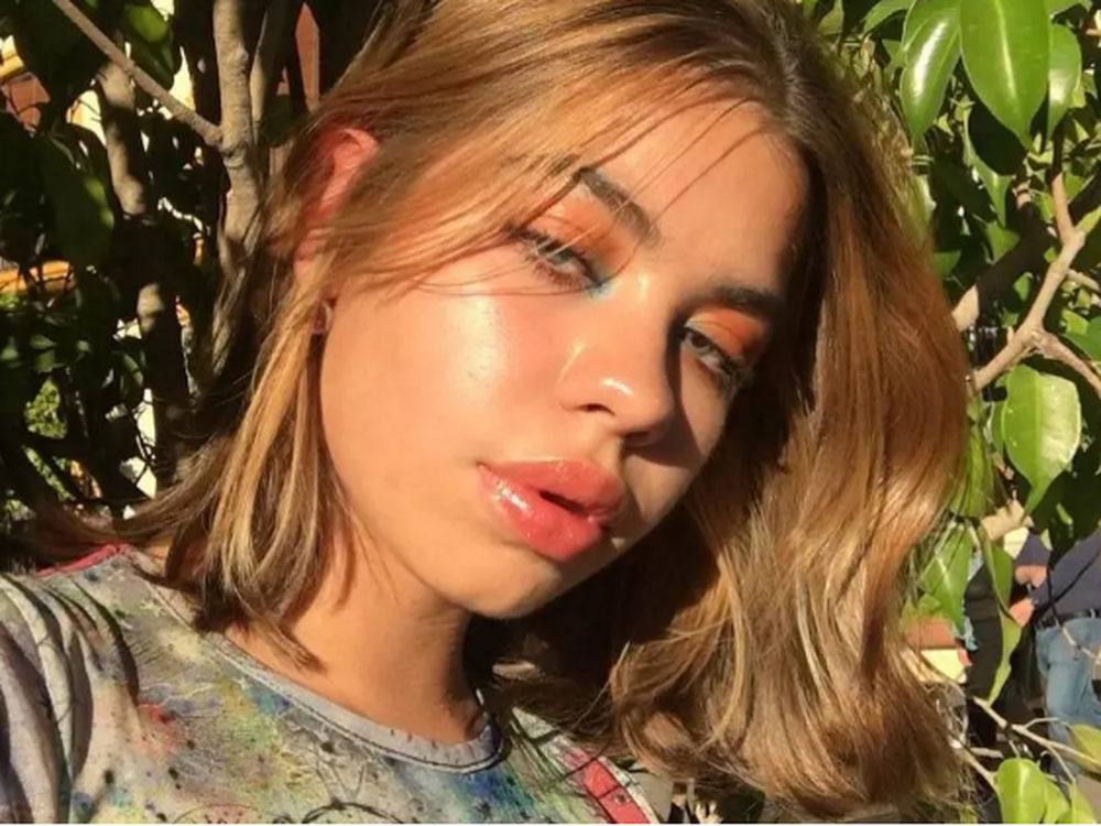 Anna del Boca beboteó con un escote que se robó todas las miradas