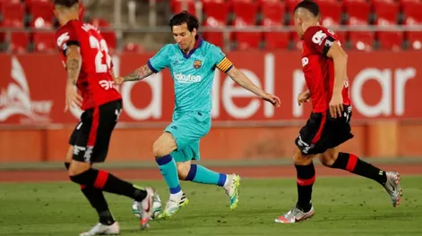 Messi volvió a jugar tras 98 días, convirtió y Barcelona goleó