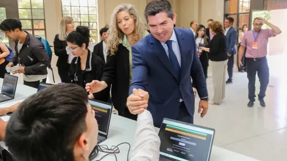 Orrego, en el Primer Congreso Provincial sobre Inteligencia Artificial aplicada a la Educación. Orrego, en el Primer Congreso Provincial sobre Inteligencia Artificial aplicada a la Educación.