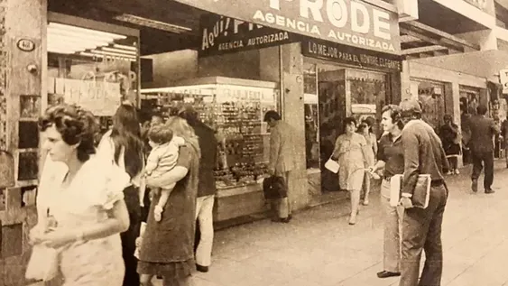 Prode y timba financiera: cómo era vivir en la Argentina en los días previos a la guerra