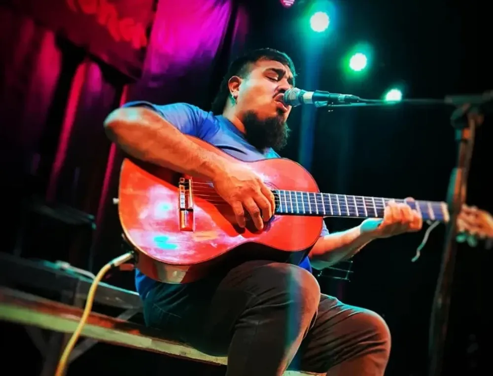 David Martínes pretende sumar veinte títulos más a su disco, dedicado a bailarines