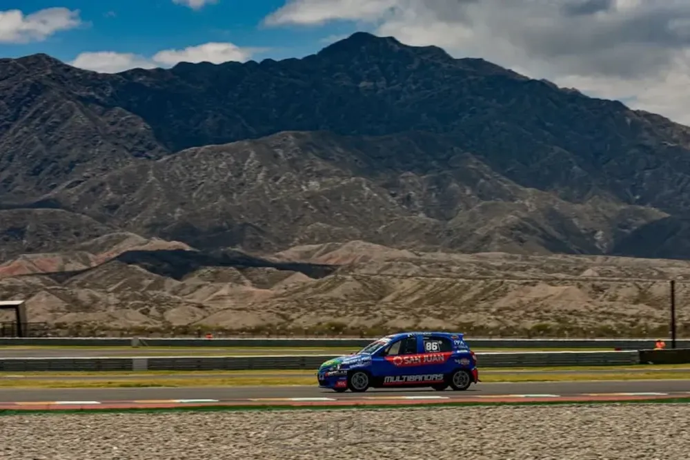 Della Motta y Facundo Leánez fueron protagonistas en las series y en la clasificación