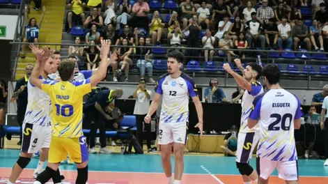 UPCN frente a Vélez.-