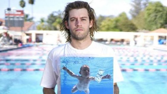 El bebé de la tapa del disco “Nevermind” demandó a Nirvana por pornografía infantil