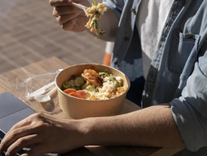 El salteo de comidas, un indicador del deterioro de los salarios. El salteo de comidas, un indicador del deterioro de los salarios.