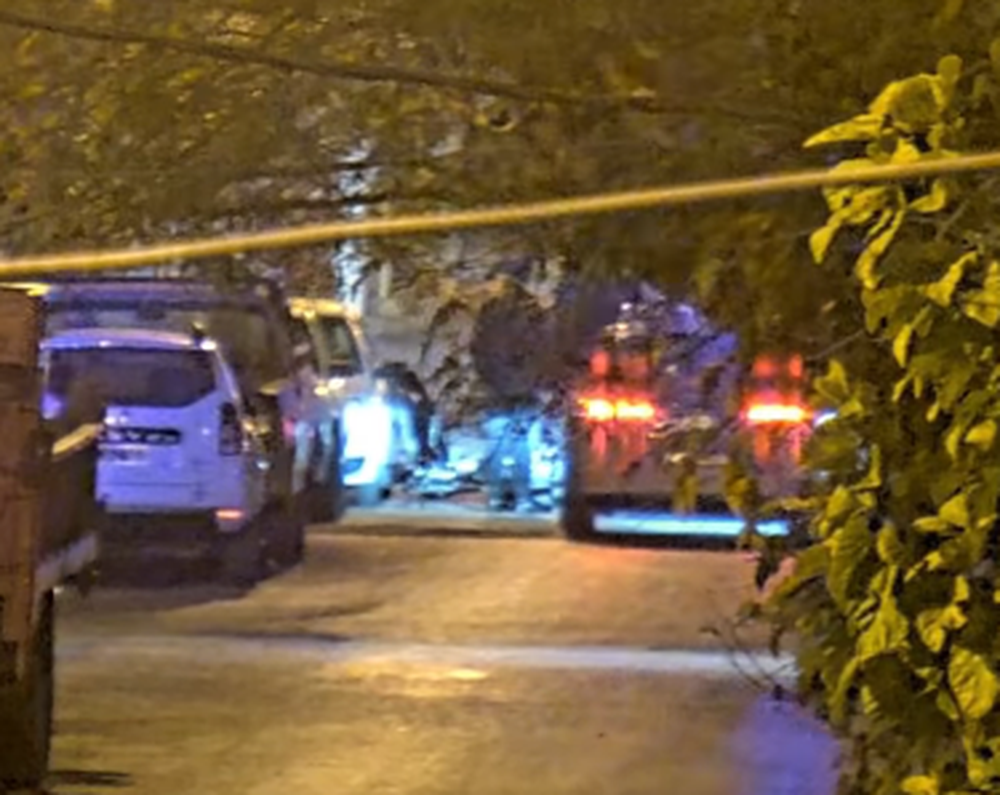 Cárcel para reincidente que fue captado por cámaras mientras robaba en un auto