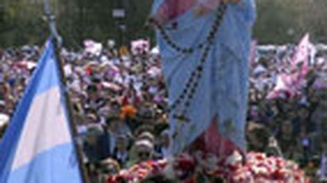 En caravana a San Nicolás