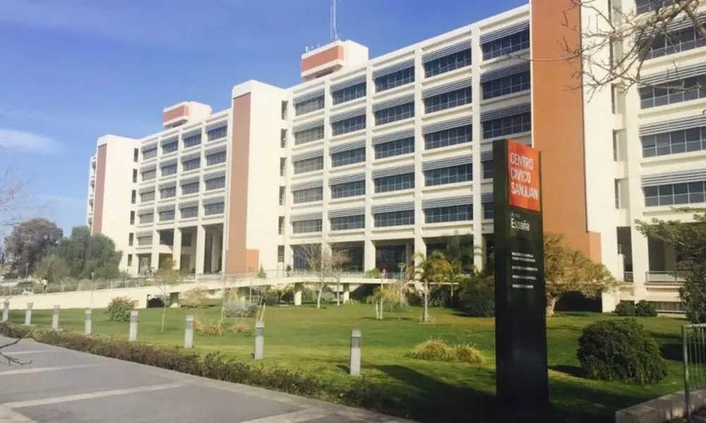 Centro Cívico: confirman un caso de Covid-19 en Materno Infancia y otro en Salud Mental