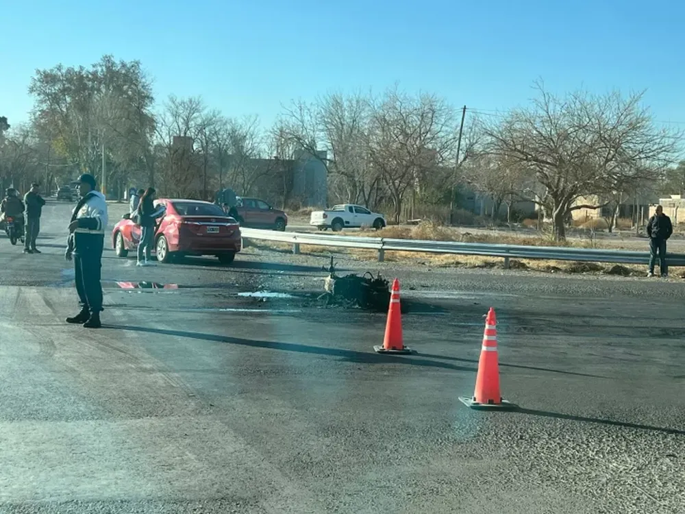Accidente en la Ruta 20: qué dice el parte médico de la pareja que iba en la moto que se incendió