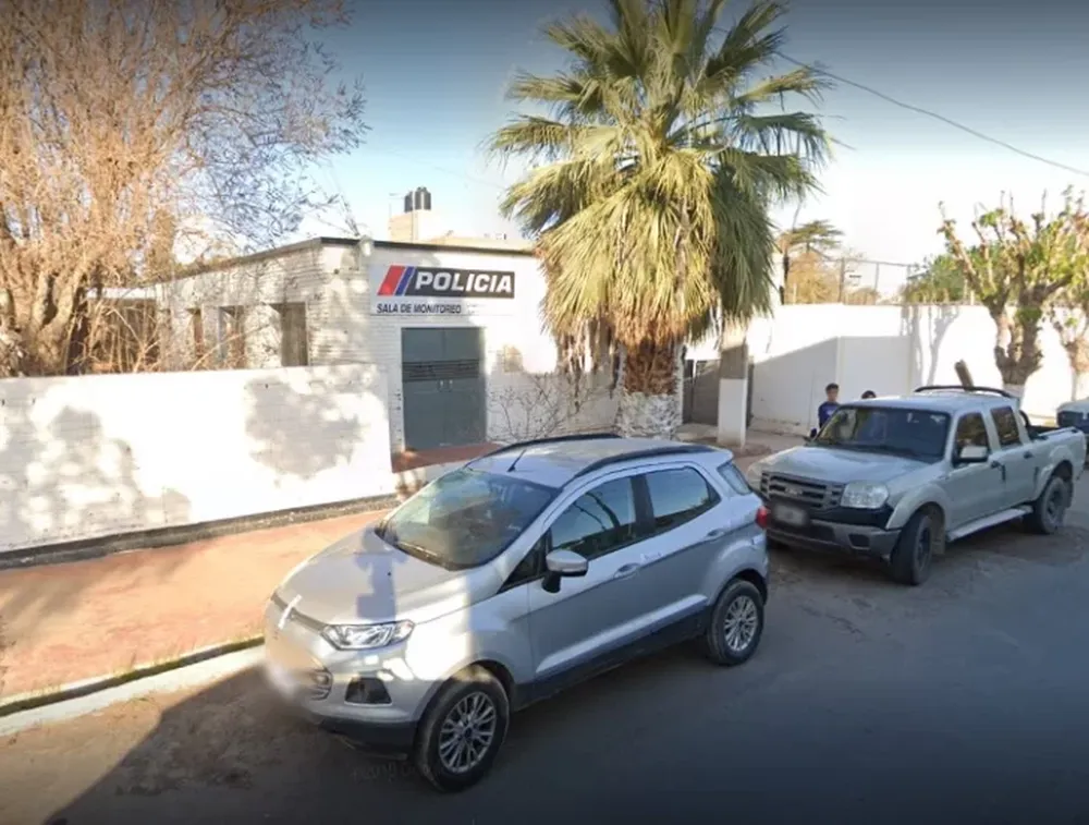 Aprovechando un apagón y la lluvia, delincuentes cometieron una ola de robos en un barrio de Albardón