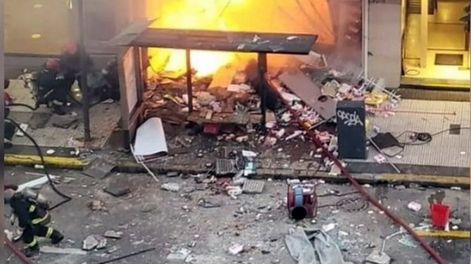 Un ataque explosivo dejó seis muertos y 81 heridos en Turquía y el gobierno acusó a “una mujer”