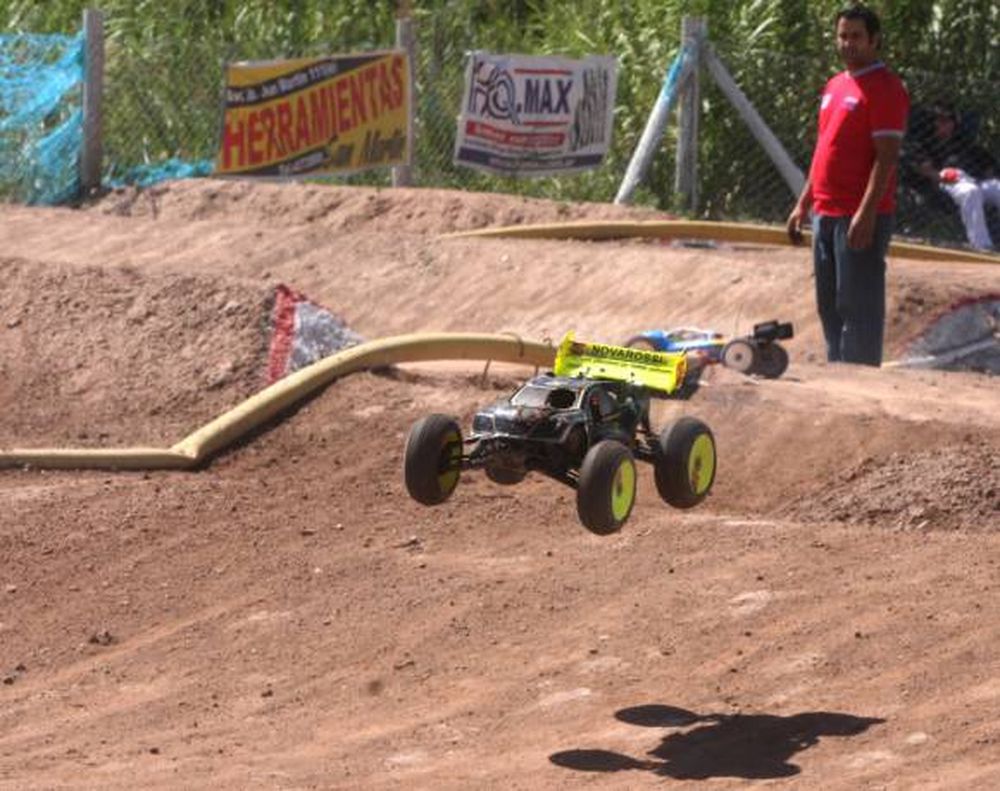 Adrenalina, vedette en la jornada de automodelismo
