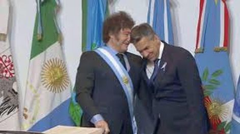 Milei premia a Zdero por su alineación y le envía fondos a Chaco