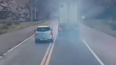 Maniobra imprudente de una sanjuanina en Mendoza.-