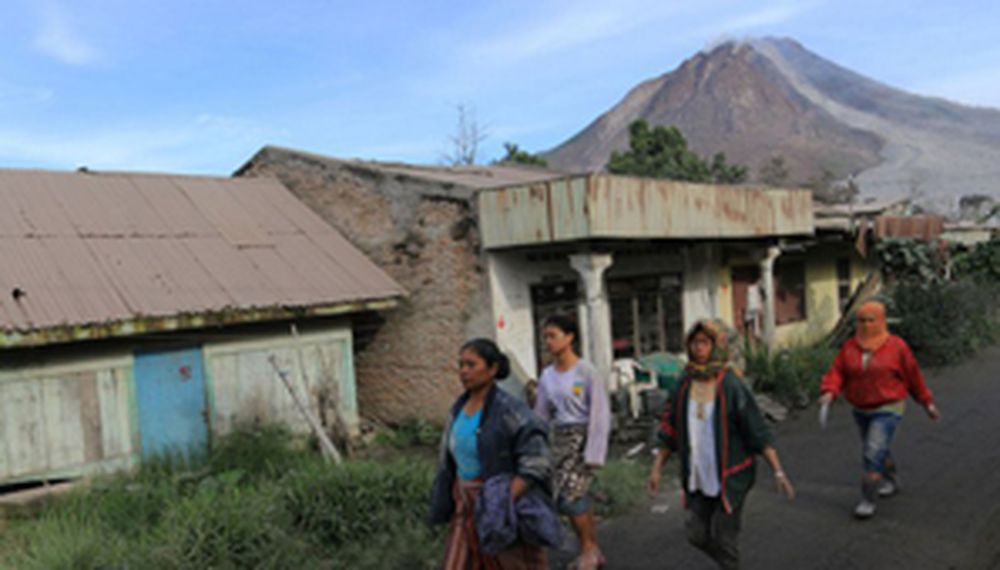 Siete muertos y dos heridos críticos por la erupción de un volcán