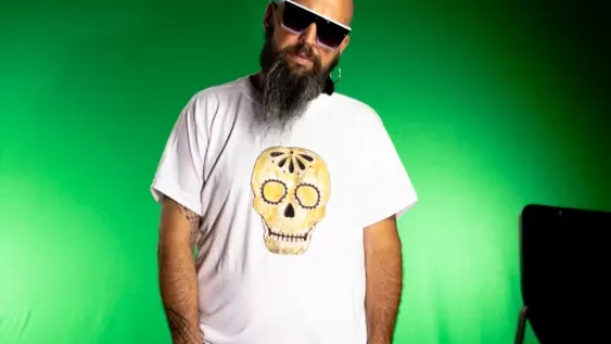 Con destino a tierra azteca