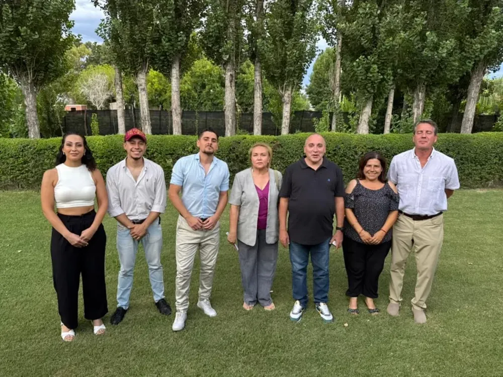 Peluc juntó a los exsocios de La Libertad Avanza para un armado de cara al 2027