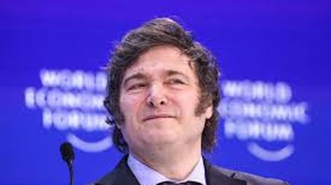 Sin acuerdo político, Milei prorrogó por decreto el Presupuesto de 2023