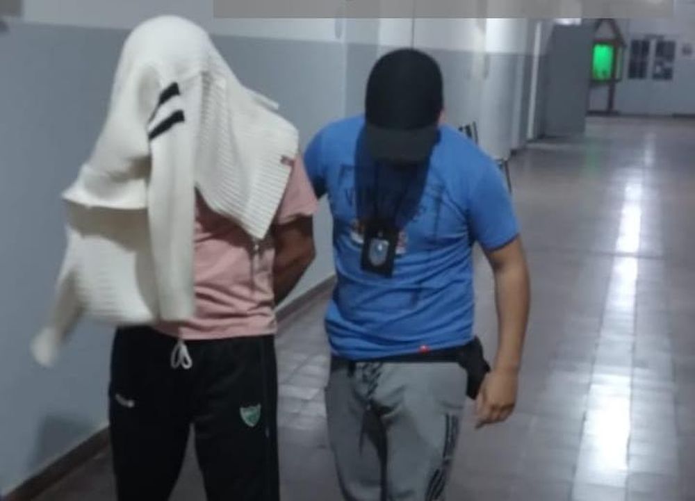 Cayeron tras protagonizar dos asaltos a mano armada en los que robaron casi $300 mil