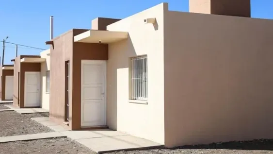 El IPV contemplará la situación económica de las familias adjudicatarias de casas