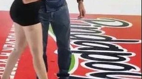 Escándalo en Concordia: apareció un video en donde se ve al intendente manoseando a una chica