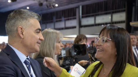 el abrazo de gramajo con daniela en chimbas y un cese temporal a las hostilidades con el concejo