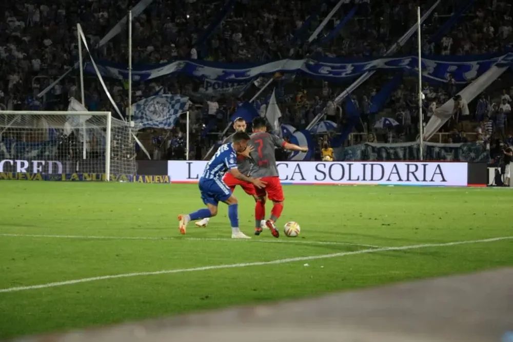 Independiente reaccionó a tiempo y cosechó un empate ante Godoy Cruz