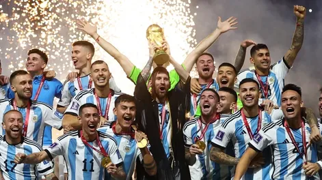 Scaloni dio la lista para los dos amistosos: están los campeones, Garnacho y varios juveniles