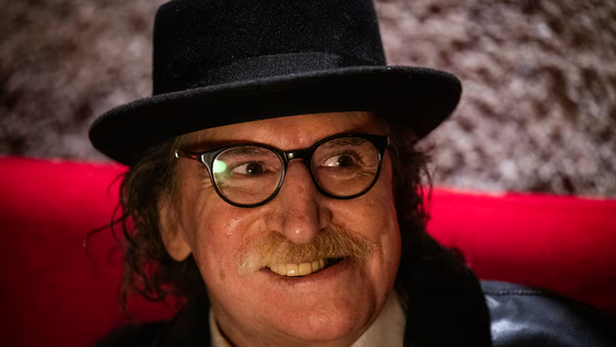 Charly García recupera el registro en vivo del emblemático ciclo de conciertos que brindó en el Teatro Gran Rex