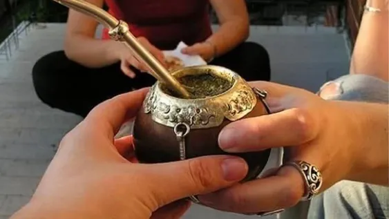 La Pampa: amenazan con dejar sin yerba a los vecinos si comparten el mate