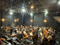 En paro activo, la Sinfónica de la UNSJ ensaya el concierto del jueves 1 de octubre, con el director invitado.&nbsp;