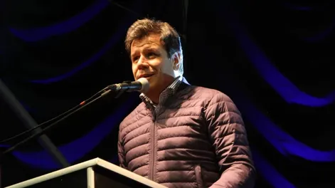 Manes ratificó su precandidatura presidencial y calificó a Milei como un “remedio vencido”