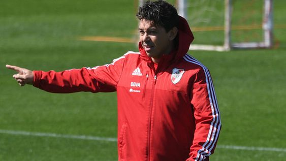 Gallardo guarda titulares