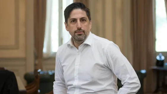 Trotta rechazó el protocolo para abrir “espacios digitales” en las escuelas porteñas
