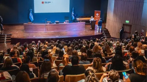 Educación lanzó la segunda edición de “AI está la cuestión”, con foco en la inteligencia artificial en el aula