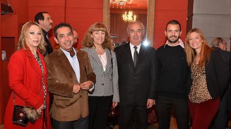 Cena  por  aniversario  de  ADE