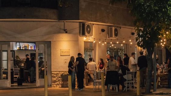 Mesa Uno, en Mitre 494 oeste, vuelve a abrir sus puertas para una nueva edición del Festival del Alcaucil Criollo.