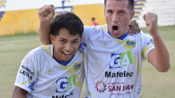 Colón se subió a lo más alto