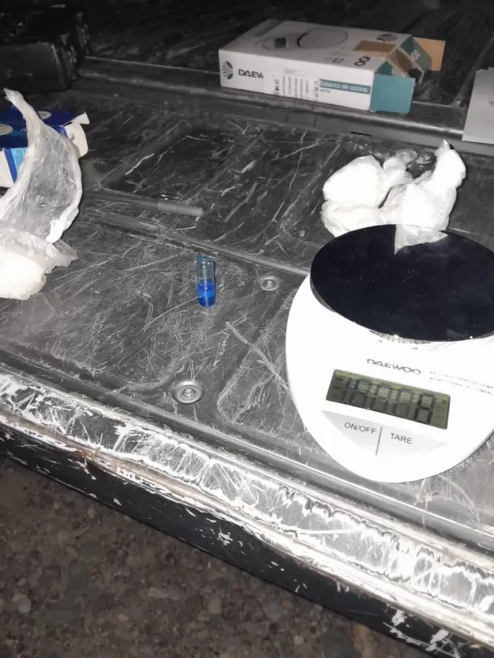 Cayeron cuatro personas con armas, drogas y dinero en Santa Lucía