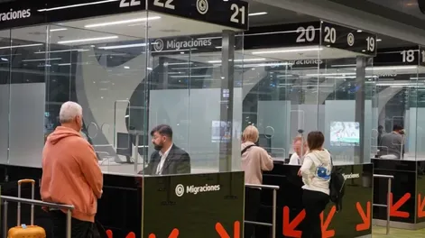 Avanza la reforma migratoria: los cambios para los inmigrantes en salud, educación y residencia