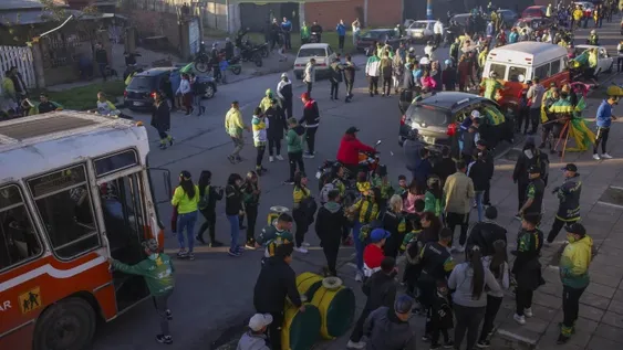 Se dio la vuelta de la gente a las canchas