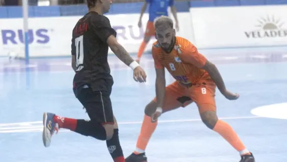 Huarpes no pudo ante Barracas