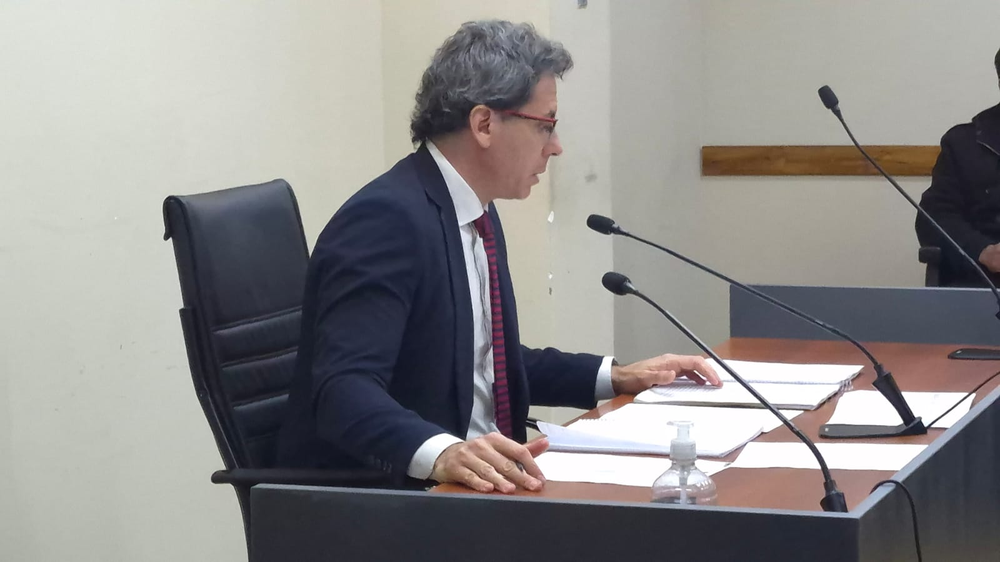El juez de garantías, Gerardo Fernández Caussi, encargado de dictar una sentencia en el juicio oral y público.
