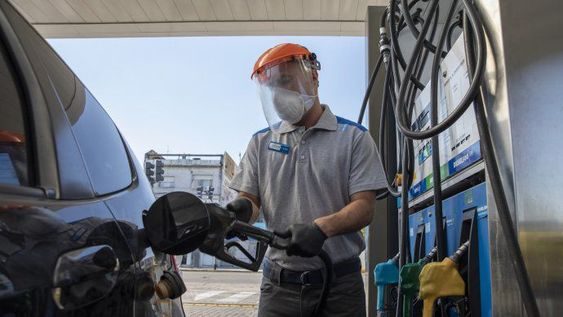 Combustibles: alarma por escasez y alertan que pueden volver las colas