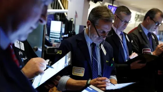 Colapsan los bonos argentinos y el Riesgo País supera los 2.500 puntos